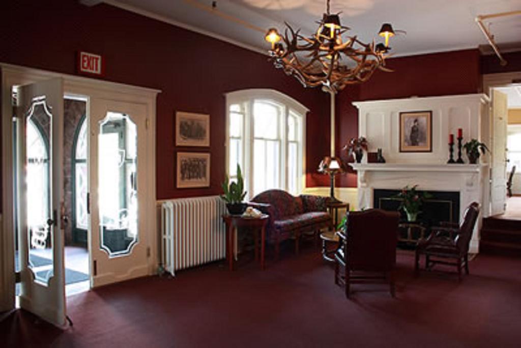 The Historic Redstone Inn Eksteriør bilde