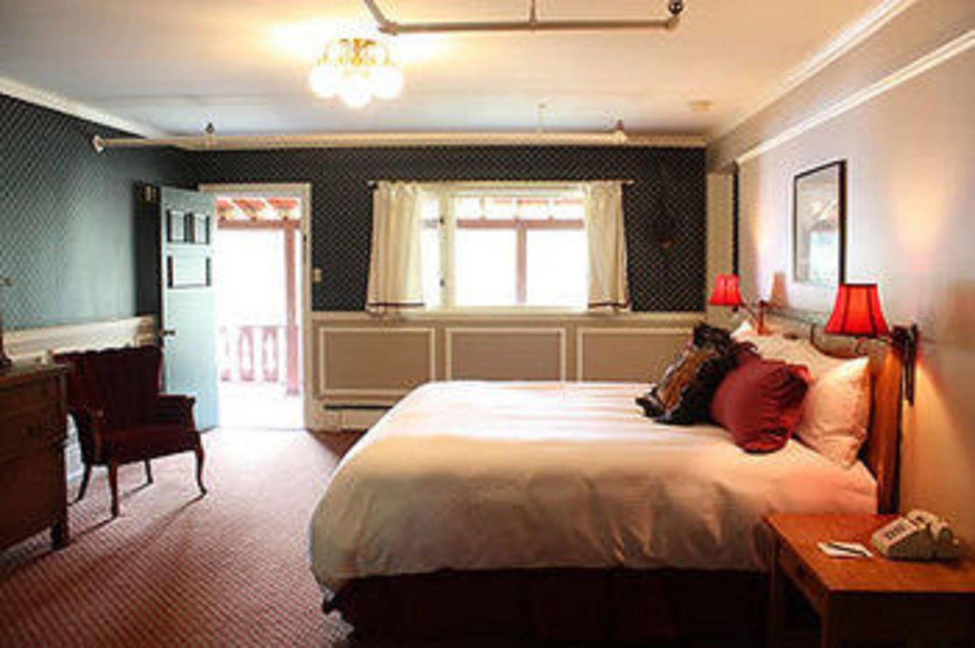 The Historic Redstone Inn Eksteriør bilde
